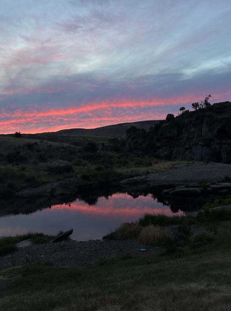 A sunset cotton candy sky in Derwent Valley, Tasmania